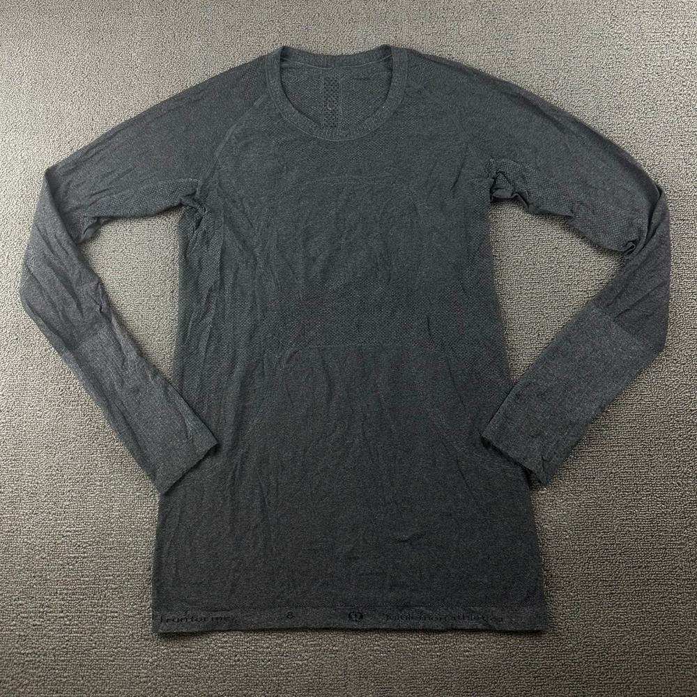 Lululemon Long Sleeve T-Shirt Men 8 Gray Swiftly Tech Slim Thumbholes Activewear